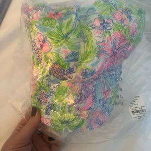 Lilly Pulitzer hat NWT